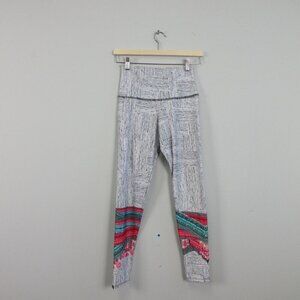 Onzie Leggings Women S/M Black White Patterned Mid Rise Activewear Yoga 206